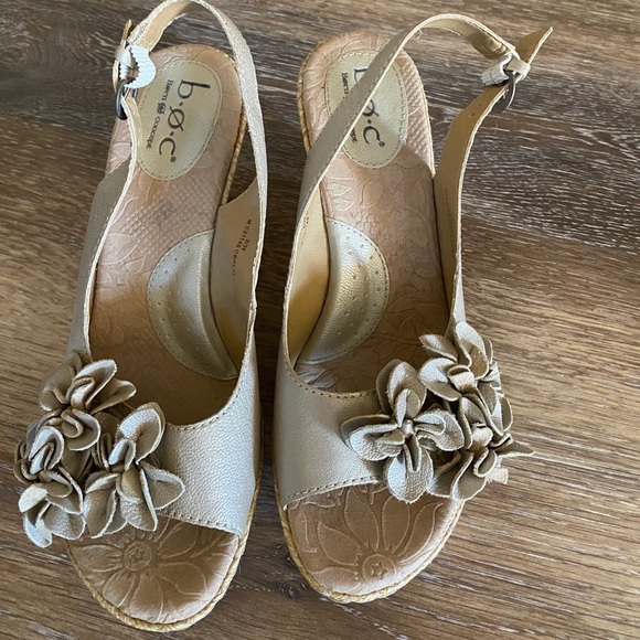 Tan shimmer Sling back wedge